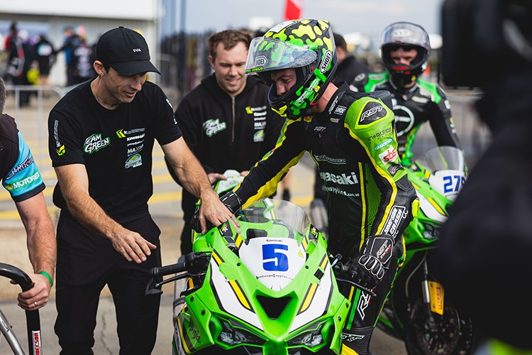 Kawasaki BCperformance Racing Team (Photo Credit: Foremost Media)